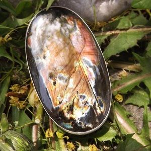 Patrician art size 8.5 ring. Orange flashy labradorite in silver setting